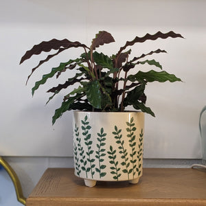green floral planter - heart deco