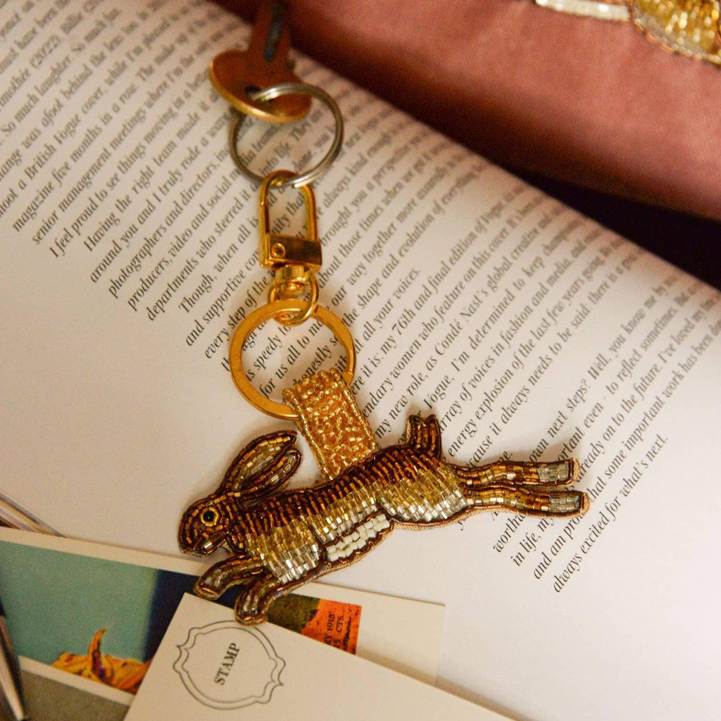 GOLDEN HARE KEYRING