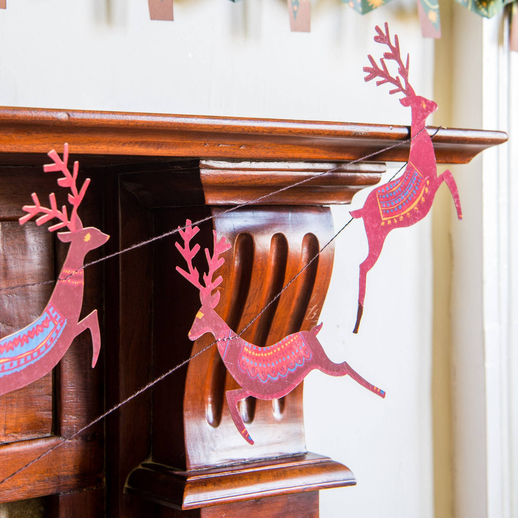 Reindeers Sewn Garland - heart deco