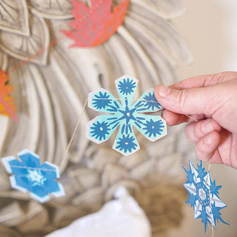 Snowflakes Sewn Garland - heart deco