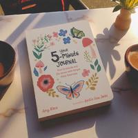 Your 5 minute journal - heart deco