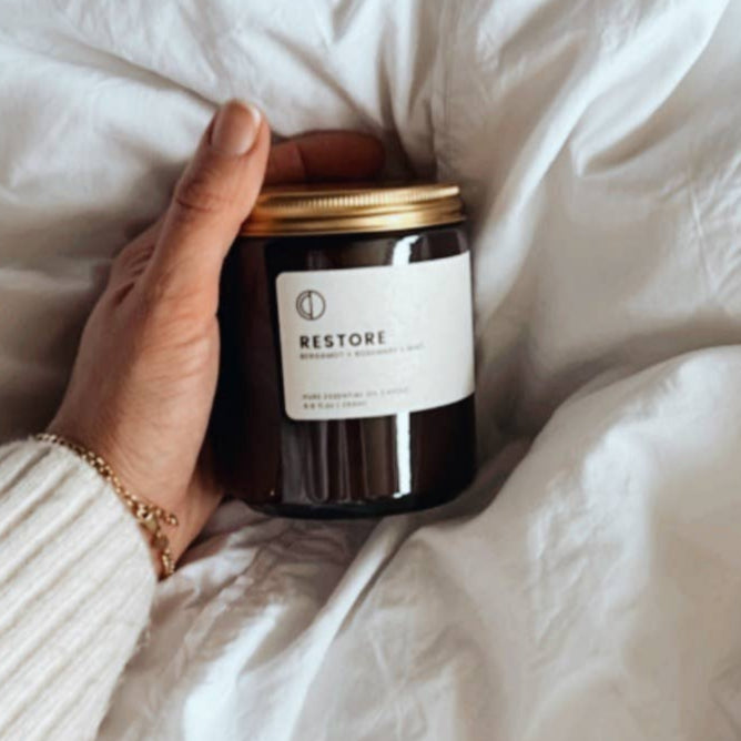 Restore Candle - heart deco