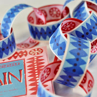 Christmas Paper Chain Kit - Cambridge Imprint - heart deco