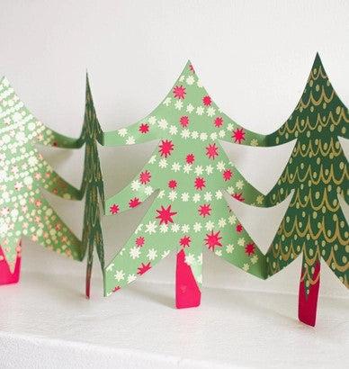 Christmas Tree Concertina Paper Garland - heart deco