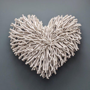 Large White Twig Heart-heart deco